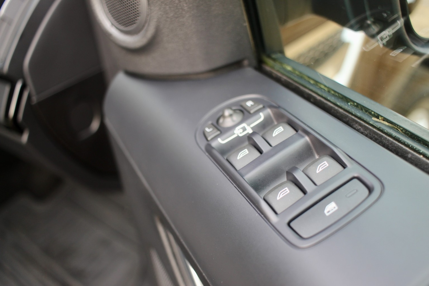 Used Land Rover Freelander 2014 for sale - 77207175: Photo 31