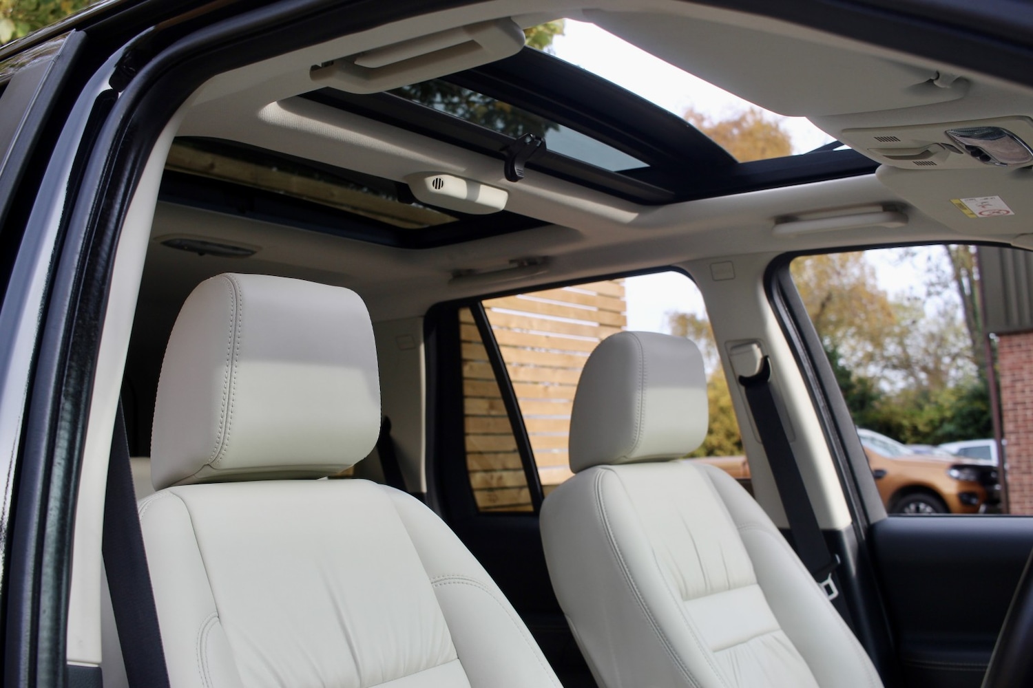 Used Land Rover Freelander 2014 for sale - 77207175: Photo 8