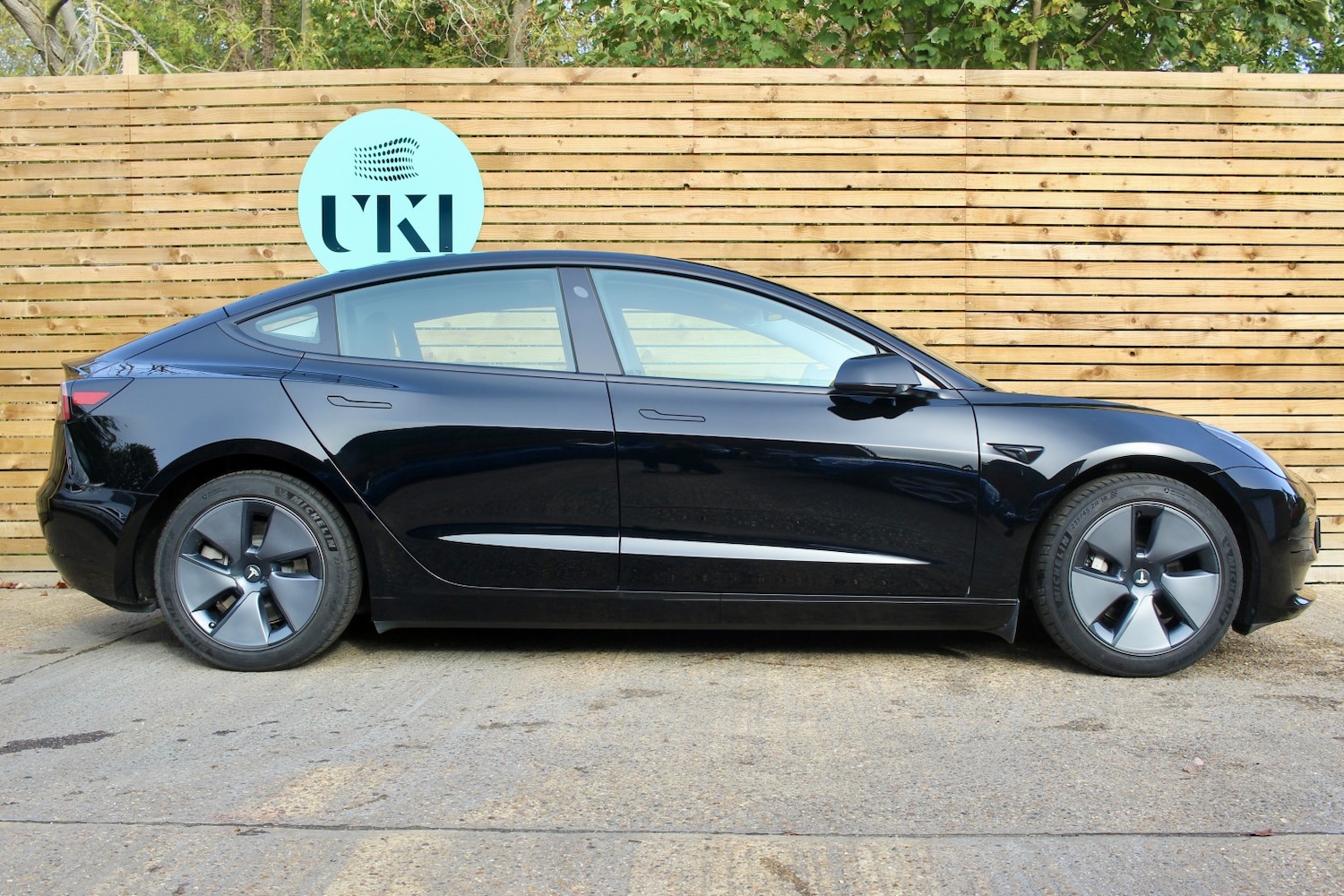 Used Tesla Model 3 2023 for sale - 76605772: Photo 3