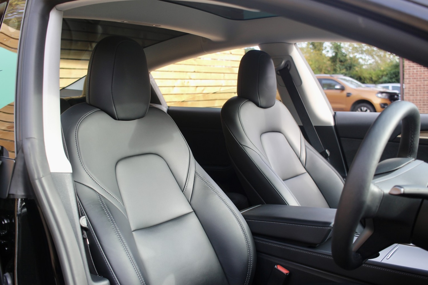 Used Tesla Model 3 2023 for sale - 76605772: Photo 9