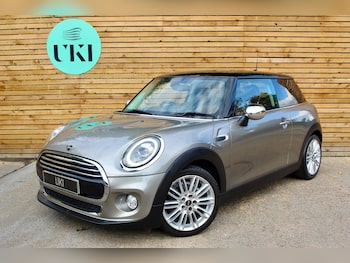 Used MINI Hatch 2019 for sale - 76605923: Photo
