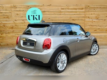 Used MINI Hatch 2019 for sale - 76605923: Photo