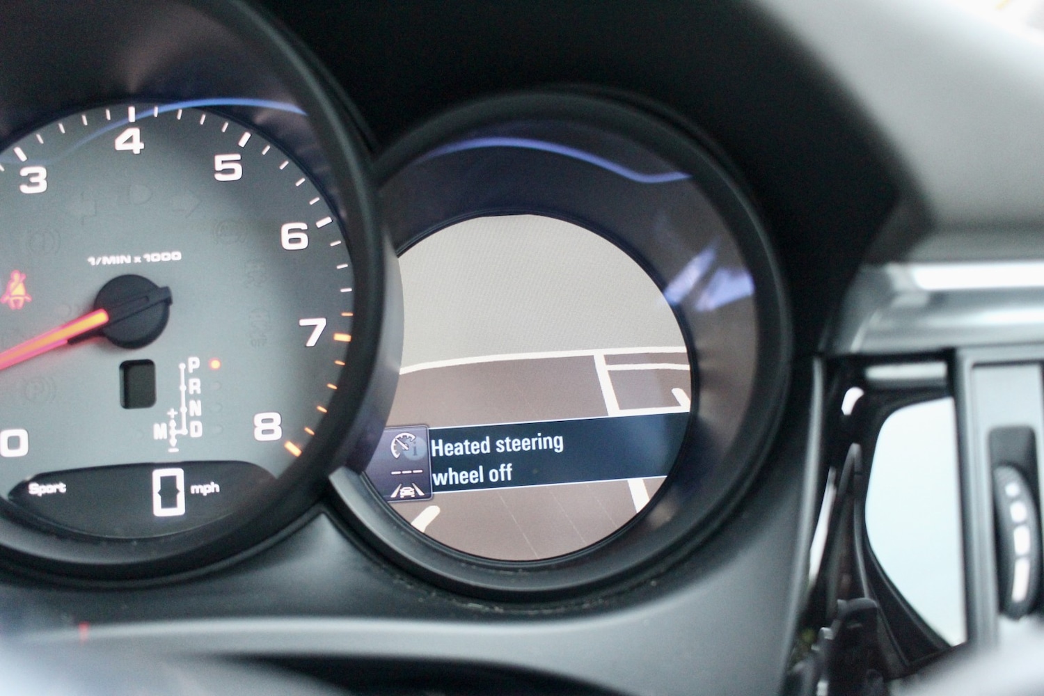 Used Porsche Macan 2019 for sale - 77350144: Photo 26