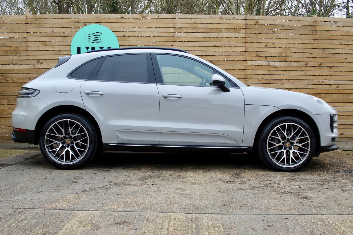 Used Porsche Macan 2019 for sale - 77350144: Photo 3