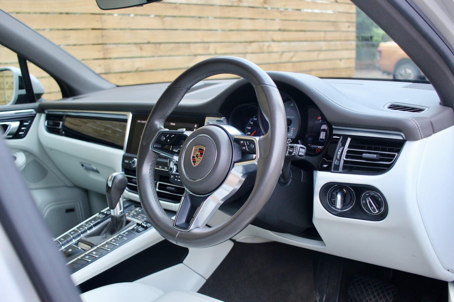 Used Porsche Macan 2019 for sale - 77350144: Photo 6