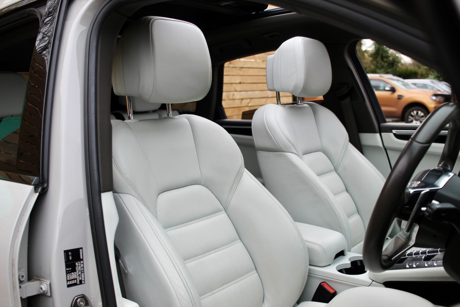 Used Porsche Macan 2019 for sale - 77350144: Photo 9