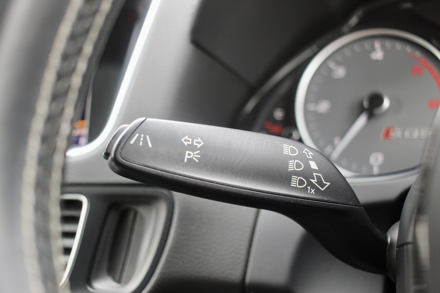 Used Audi SQ5 2015 for sale - 78038893: Photo 30