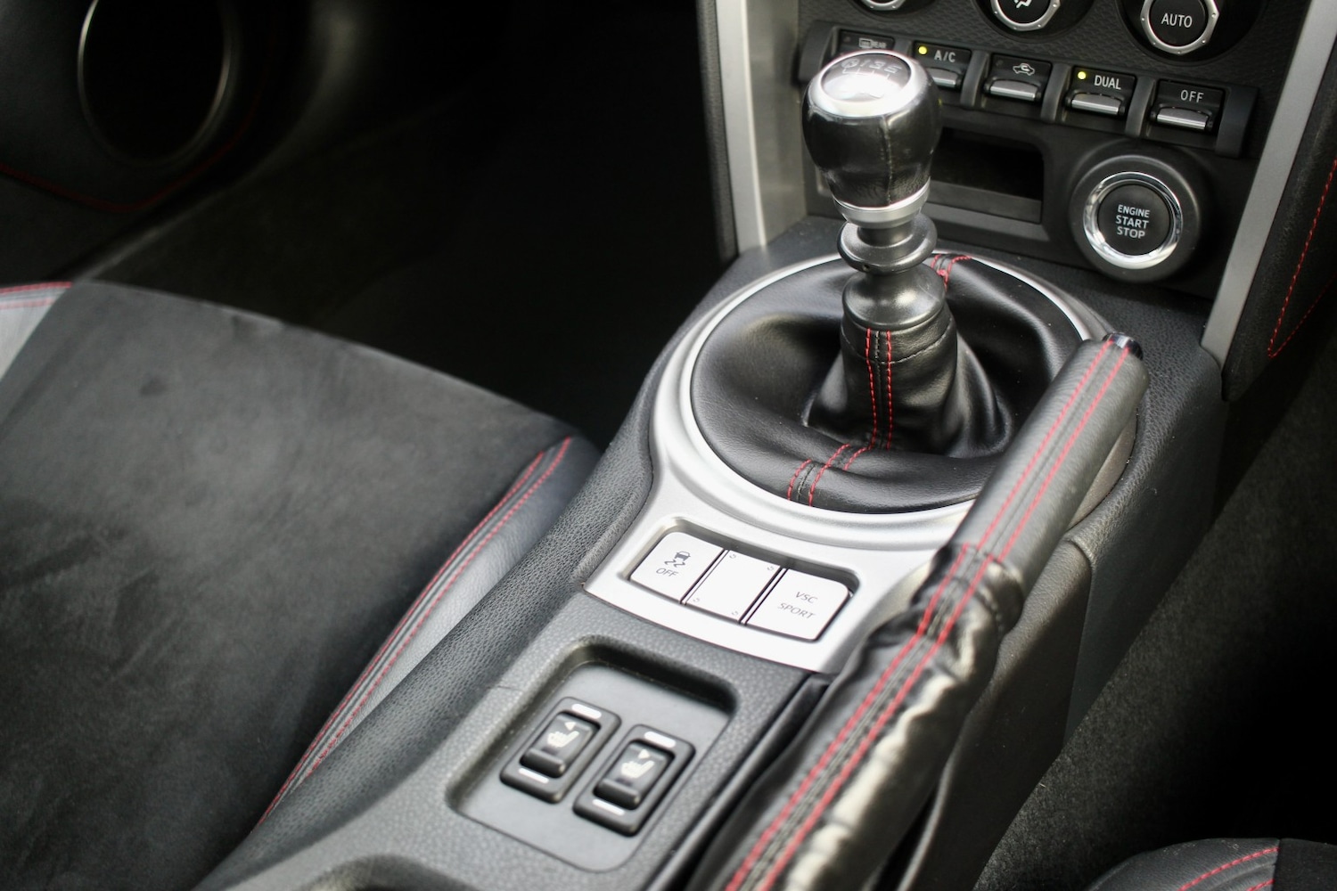 Used Subaru BRZ 2015 for sale - 76605749: Photo 13