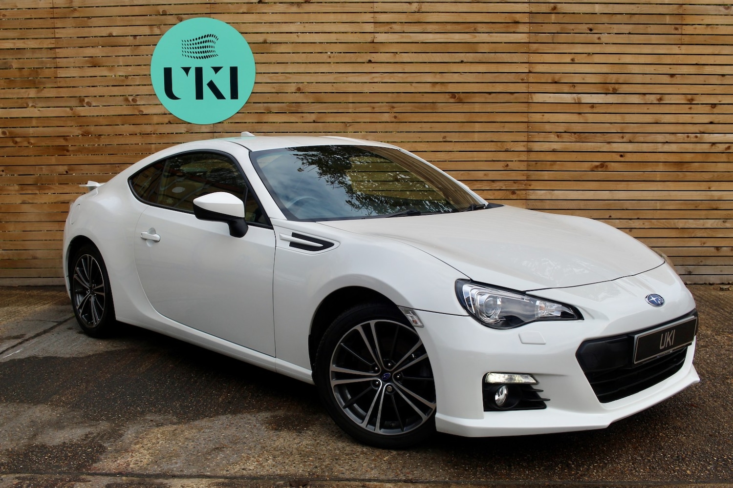 Used Subaru BRZ 2015 for sale - 76605749: Photo 2