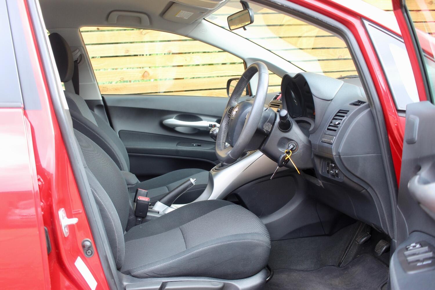 Used Toyota Auris 2012 for sale - 77464556: Photo 7