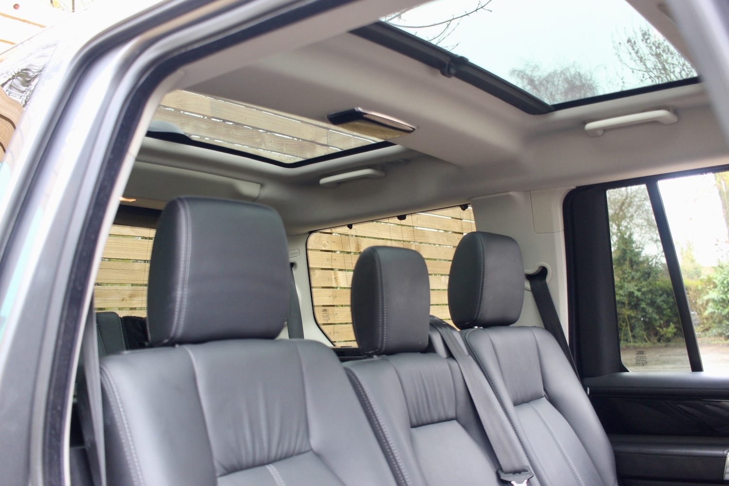 Used Land Rover Discovery 2014 for sale - 77508616: Photo 12