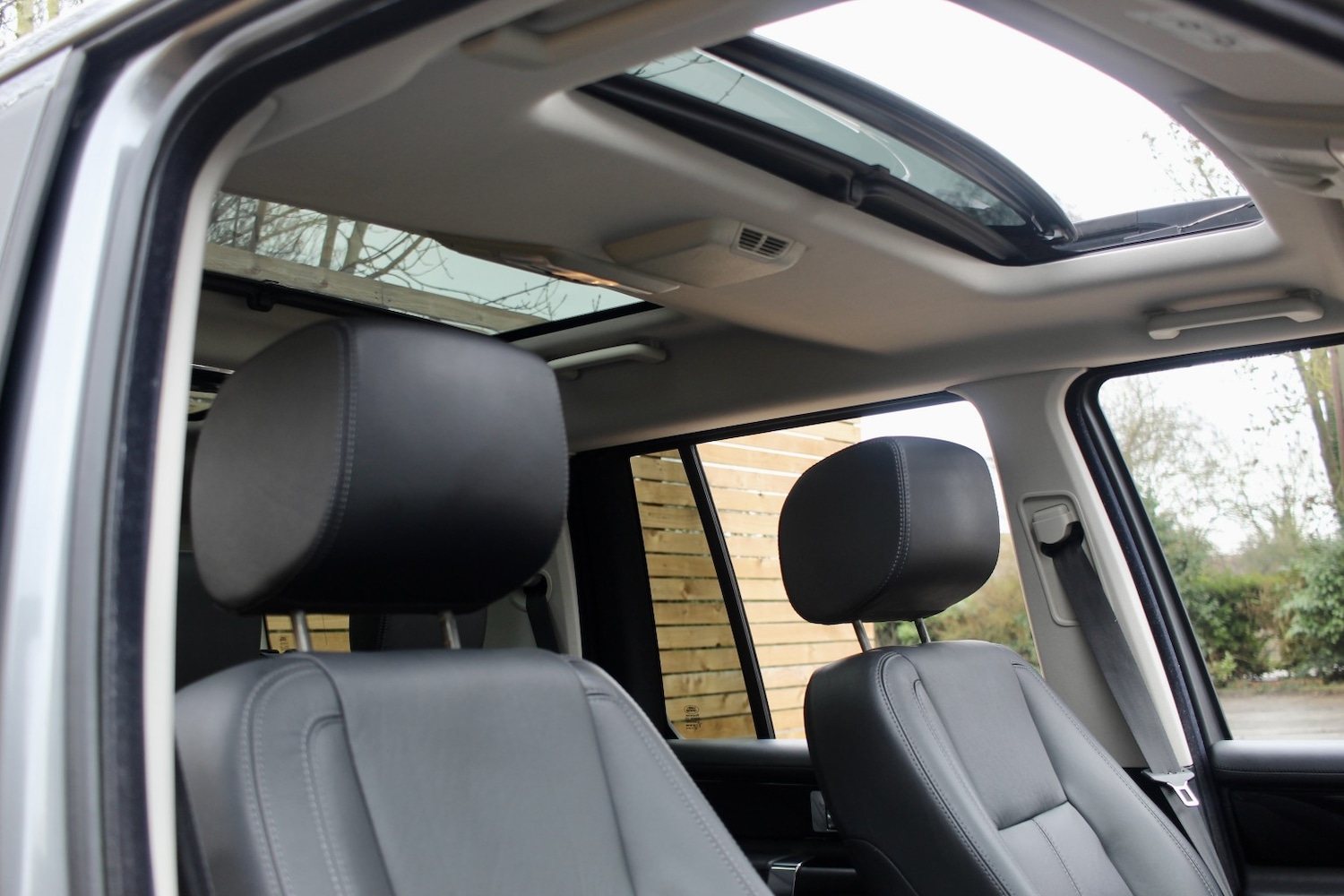 Used Land Rover Discovery 2014 for sale - 77508616: Photo 8