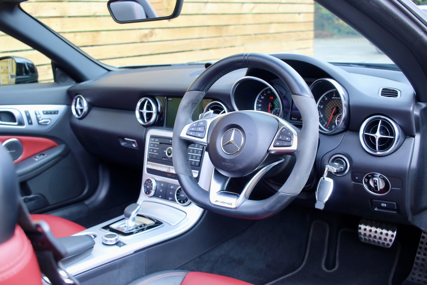 Used Mercedes-Benz SLC 2016 for sale - 78145873: Photo 3