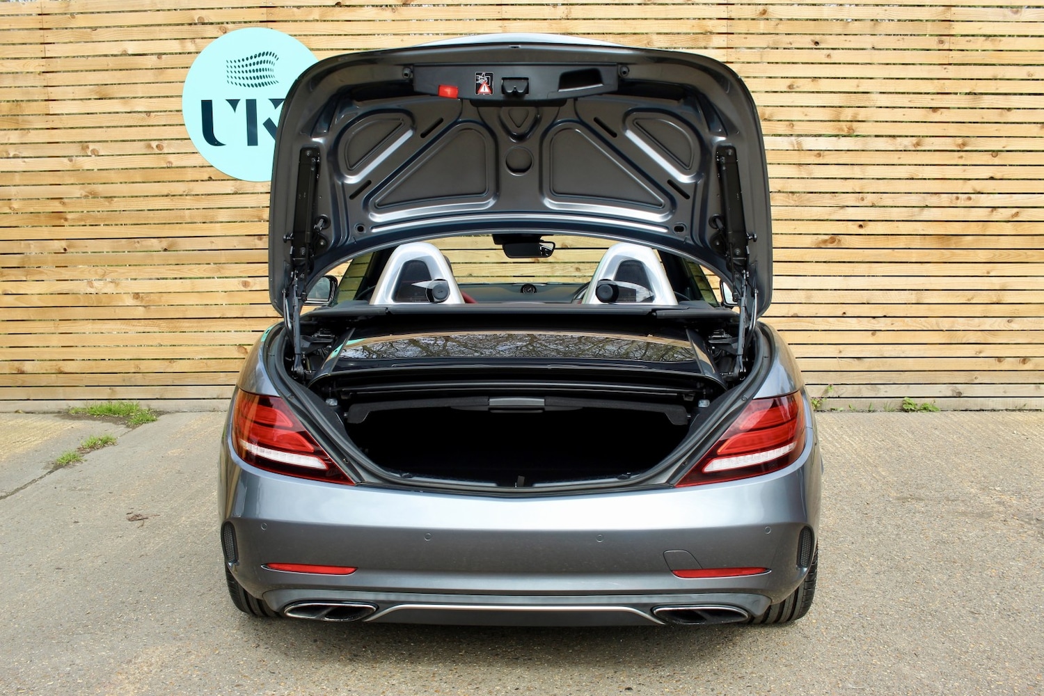 Used Mercedes-Benz SLC 2016 for sale - 78145873: Photo 32