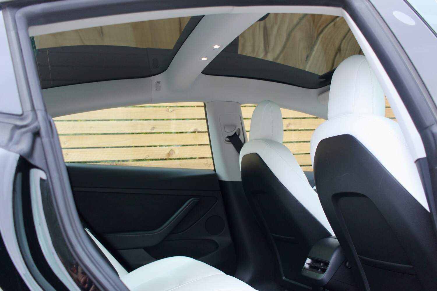 Used Tesla Model 3 2021 for sale - 76605673: Photo 10