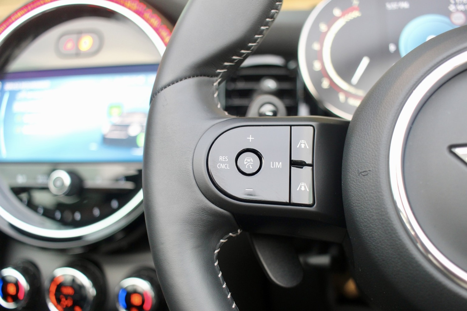 Used MINI Convertible 2022 for sale - 76605693: Photo 24