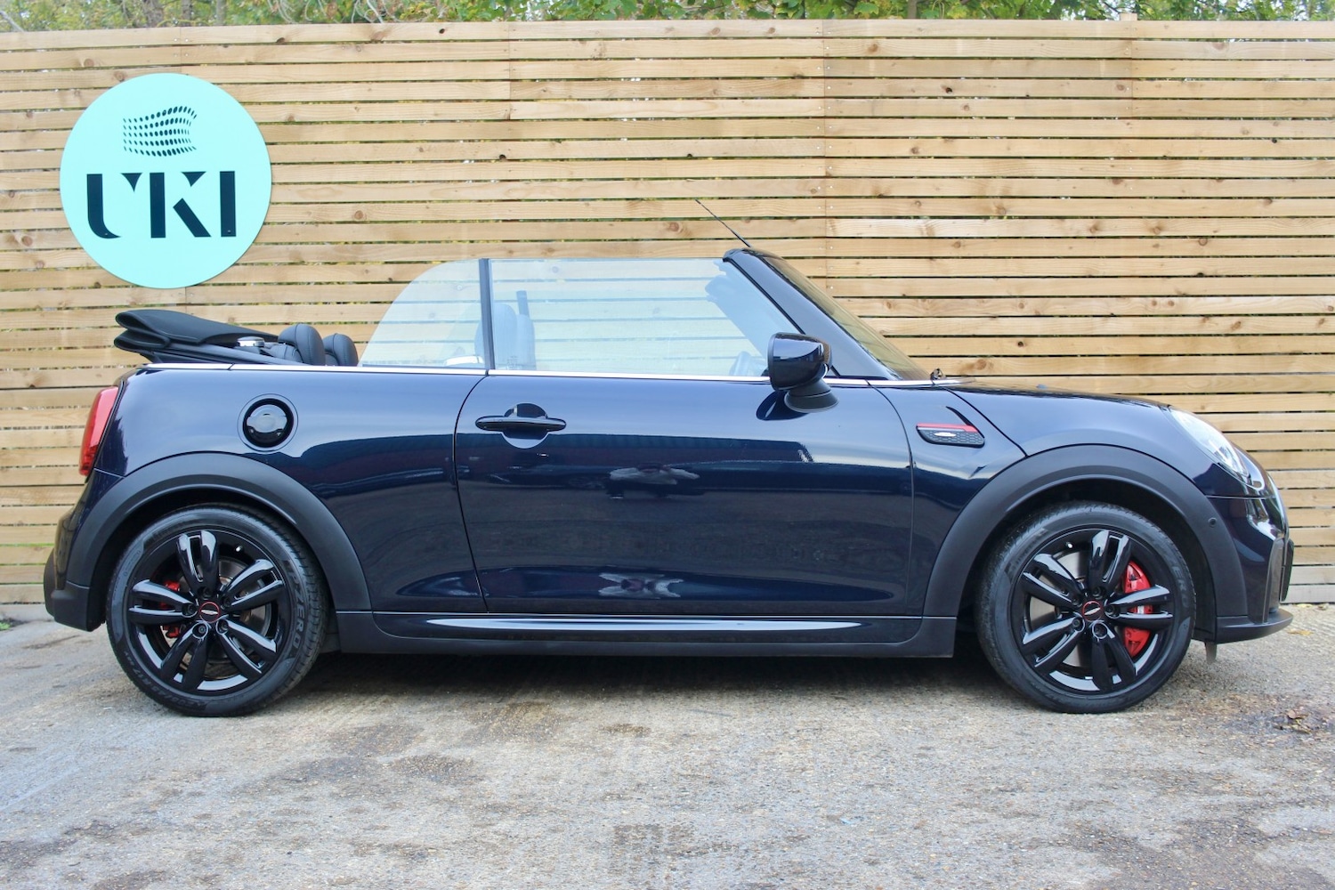 Used MINI Convertible 2022 for sale - 76605693: Photo 3
