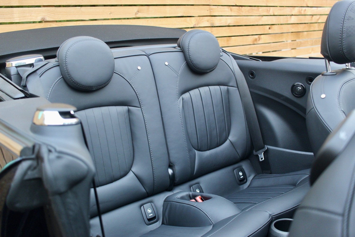 Used MINI Convertible 2022 for sale - 76605693: Photo 9