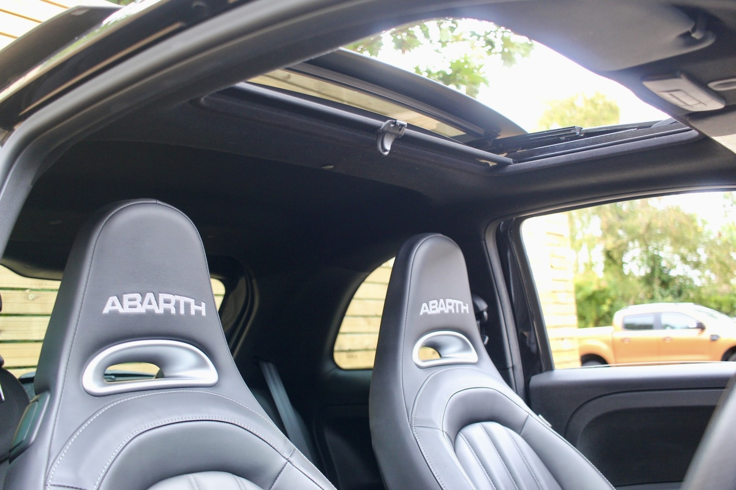 Used Abarth 595 2021 for sale - 76605745: Photo 8