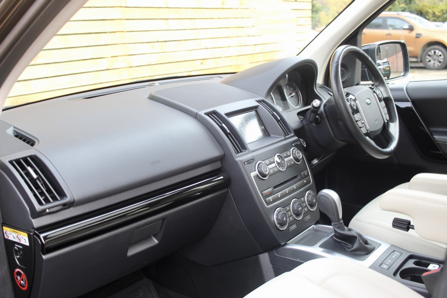 Used Land Rover Freelander 2 2014 for sale - 76769905: Photo 15