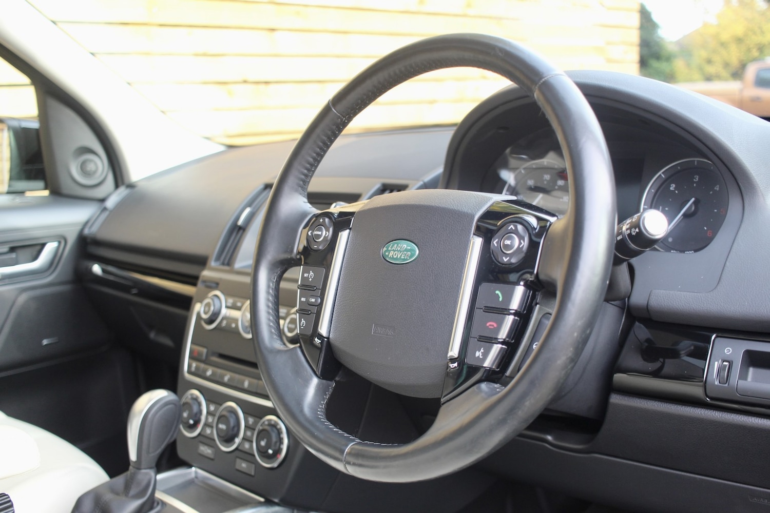 Used Land Rover Freelander 2 2014 for sale - 76769905: Photo 25