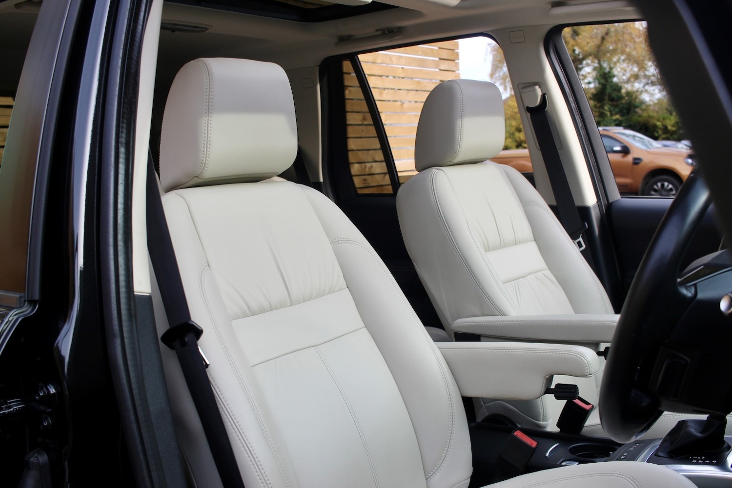 Used Land Rover Freelander 2 2014 for sale - 76769905: Photo 9