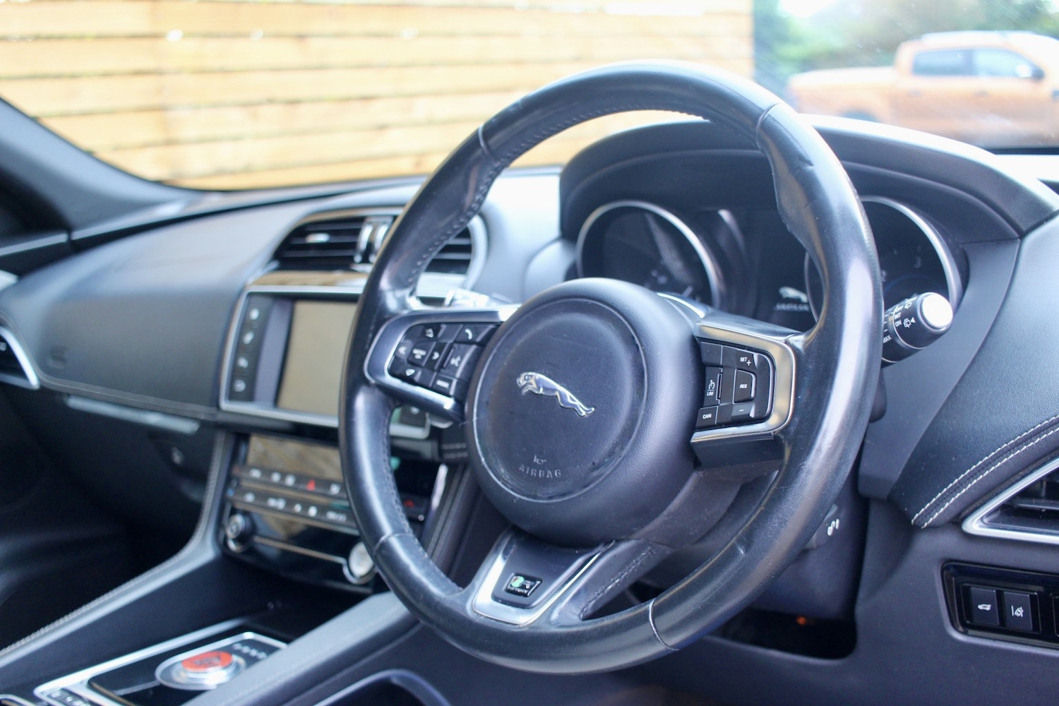 Used Jaguar F-Pace 2017 for sale - 77014878: Photo 22