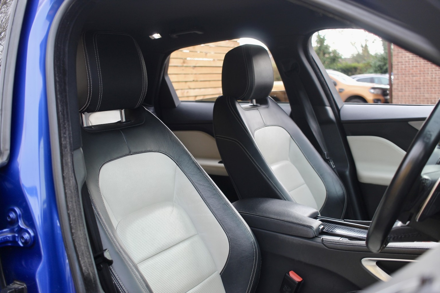 Used Jaguar F-Pace 2017 for sale - 77014878: Photo 8