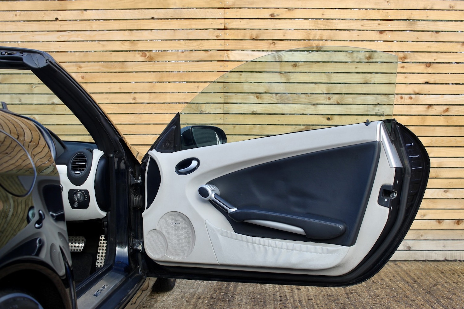 Used Mercedes-Benz SLK 2005 for sale - 77289212: Photo 23