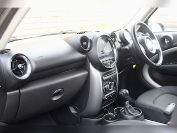 Used MINI Countryman 2016 for sale - 79395097: Photo