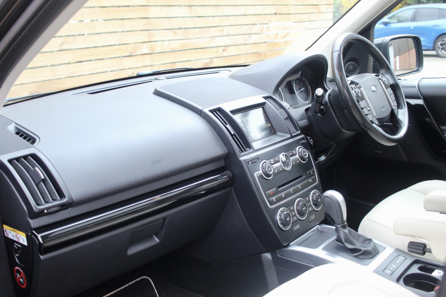 Used Land Rover Freelander 2 2014 for sale - 78038897: Photo 15