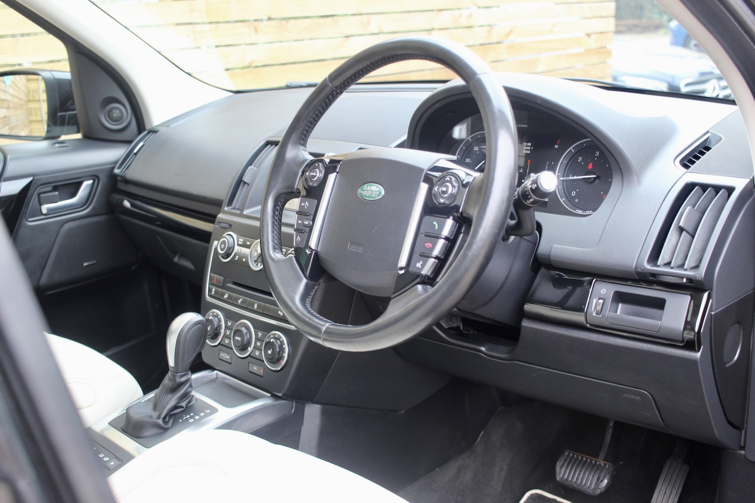 Used Land Rover Freelander 2 2014 for sale - 78038897: Photo 3