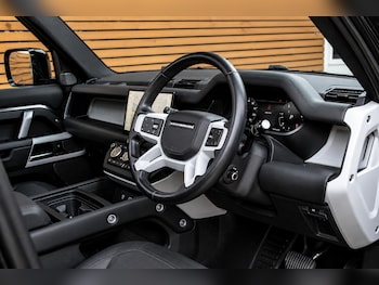 Used Land Rover Defender 2022 for sale - 79395094: Photo
