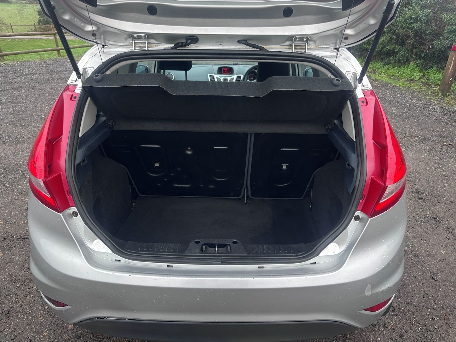 Used Ford Fiesta 2010 for sale - 77822536: Photo 12