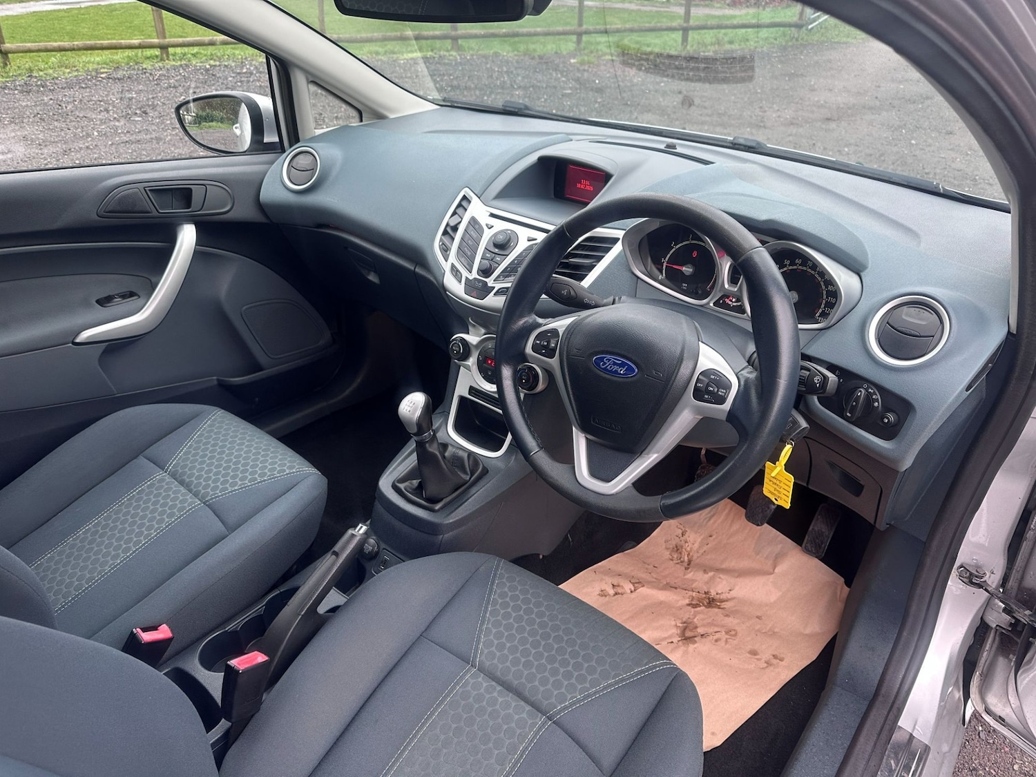 Used Ford Fiesta 2010 for sale - 77822536: Photo 5