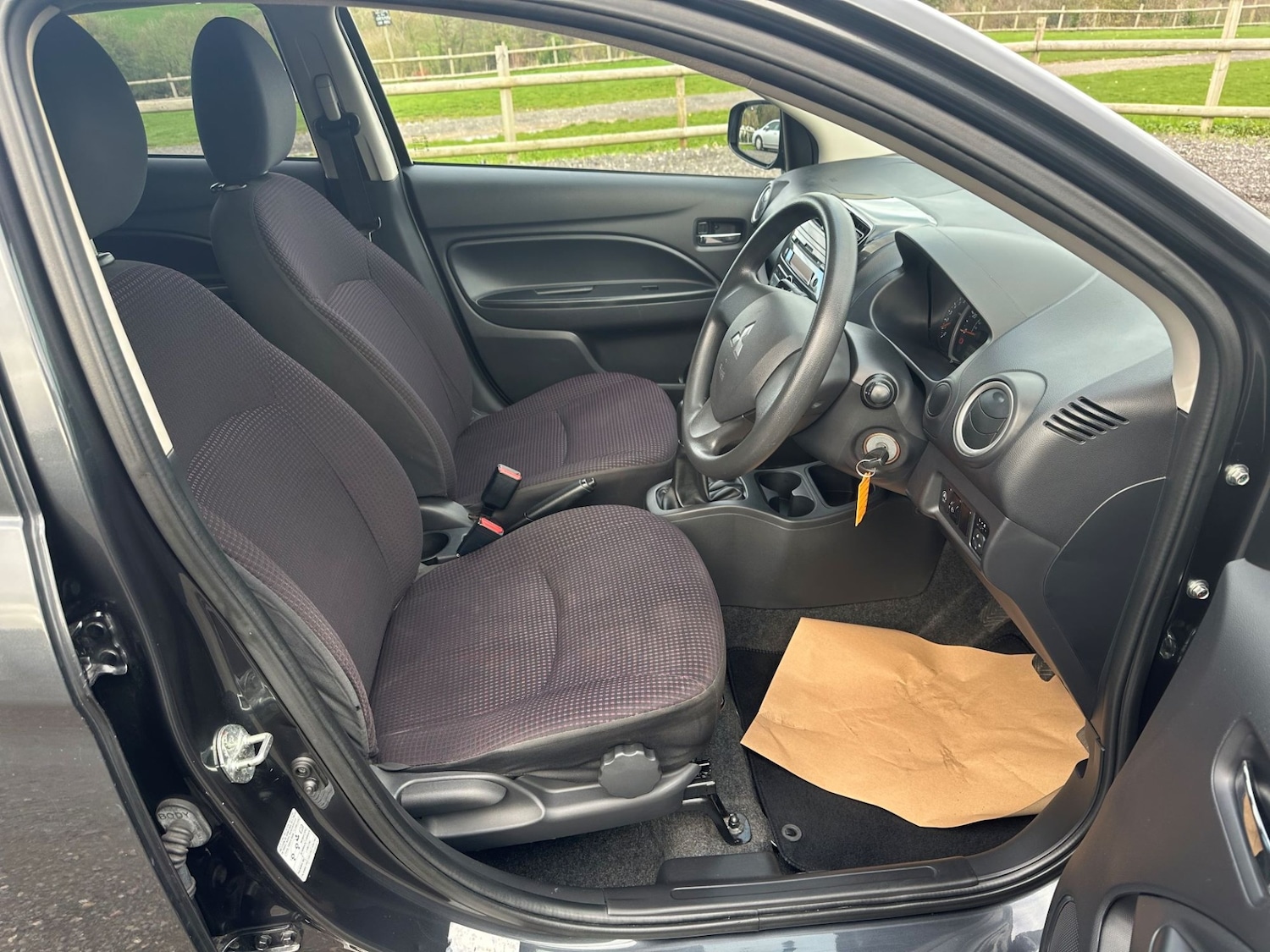 Used Mitsubishi Mirage 2015 for sale - 76627052: Photo 6