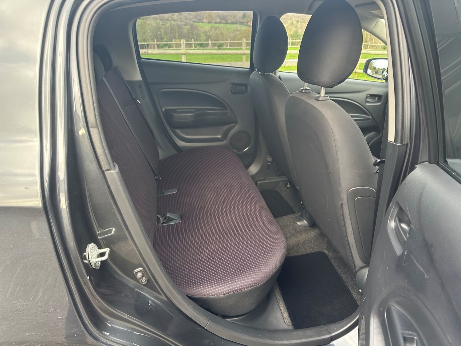 Used Mitsubishi Mirage 2015 for sale - 76627052: Photo 7