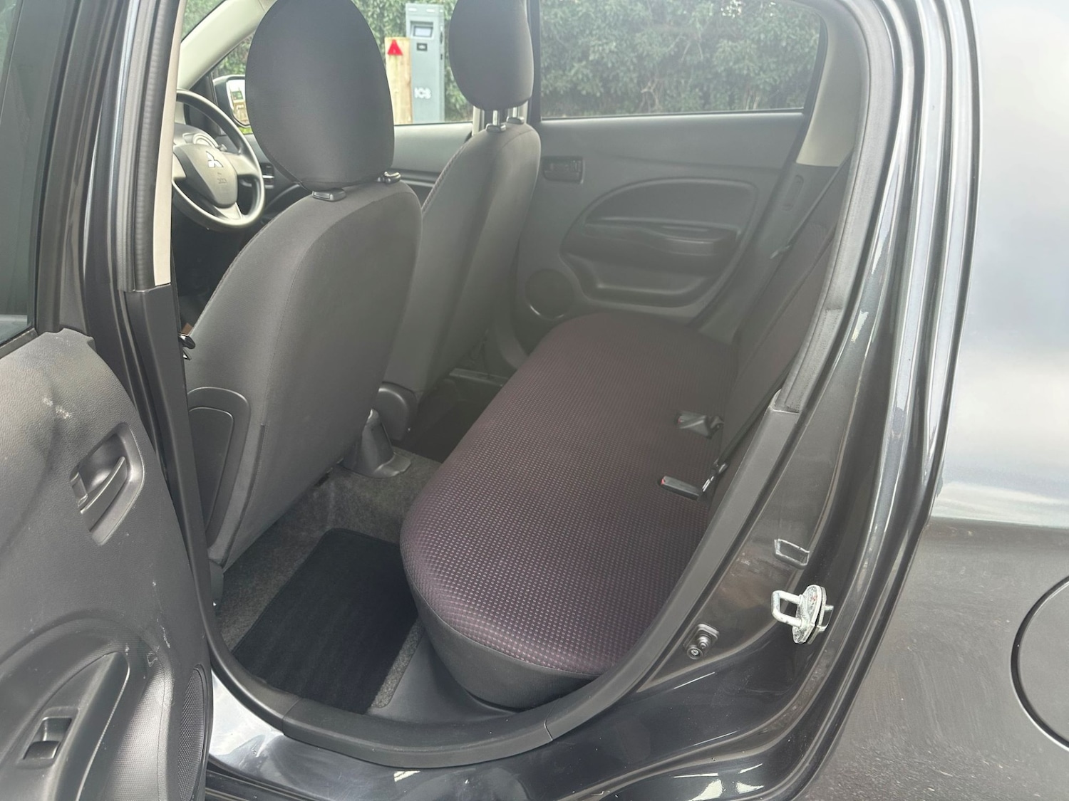 Used Mitsubishi Mirage 2015 for sale - 76627052: Photo 9