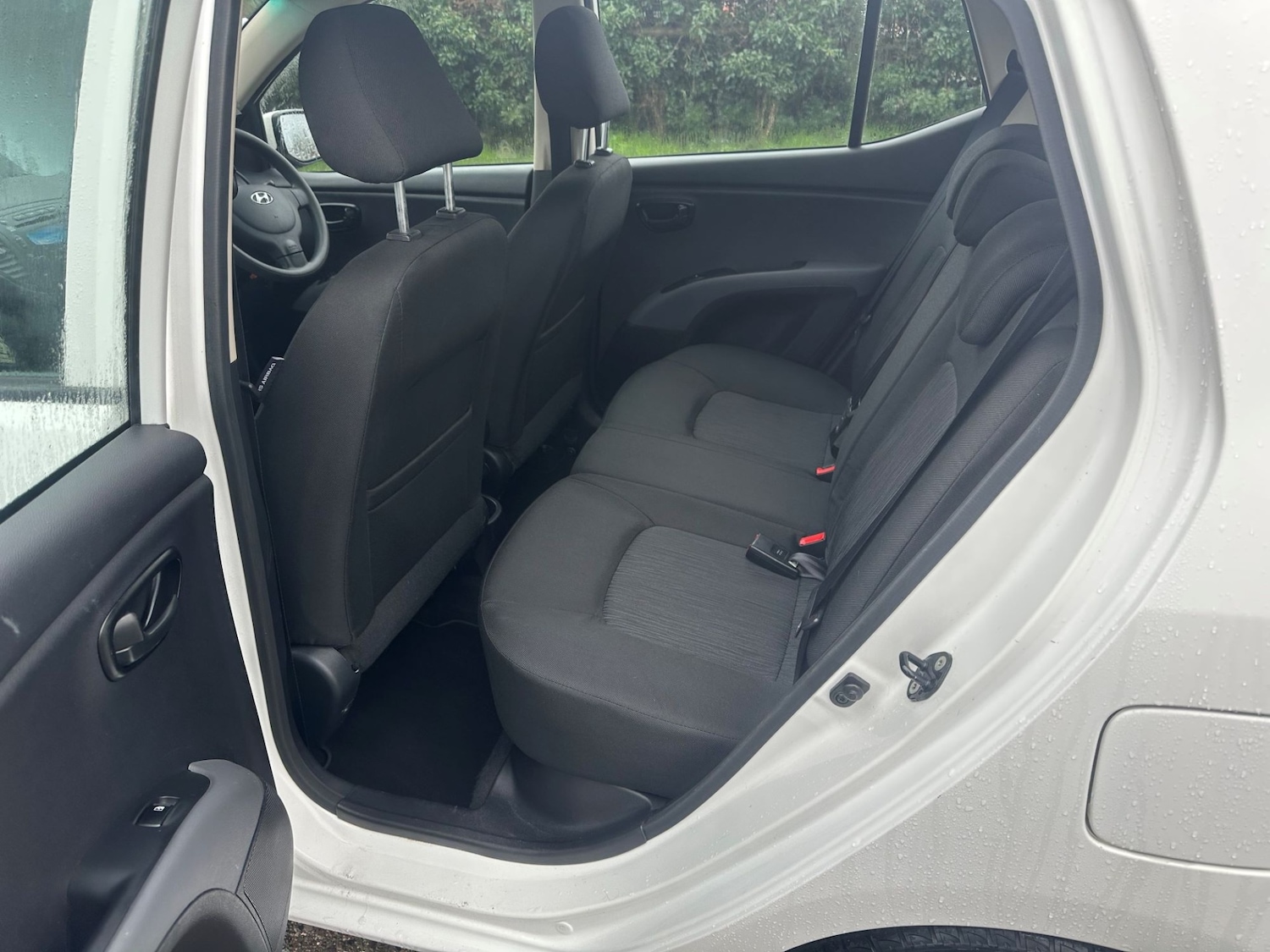 Used Hyundai i10 2014 for sale - 77431618: Photo 10