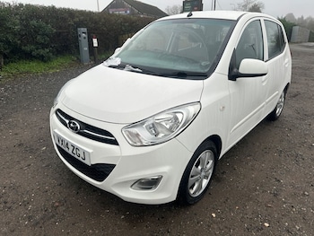 Used Hyundai i10 2014 for sale - 77431618: Photo