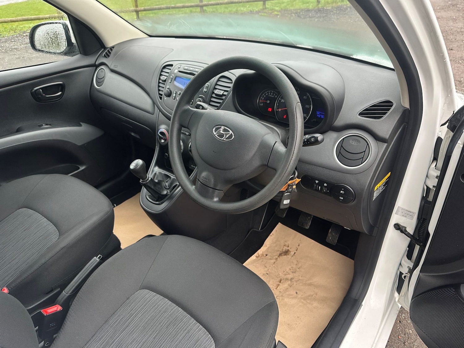 Used Hyundai i10 2014 for sale - 77431618: Photo 5