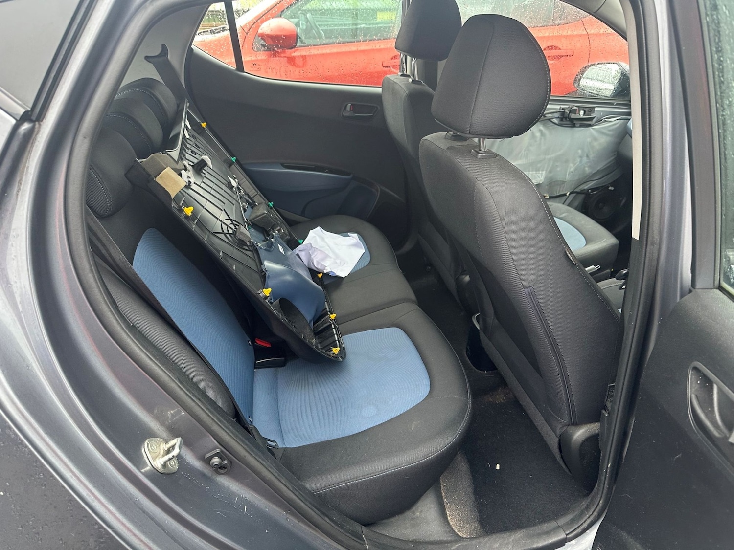 Used Hyundai i10 2014 for sale - 76541325: Photo 8