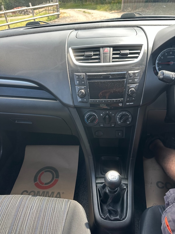 Used Suzuki Swift 2015 for sale - 75075740: Photo 6
