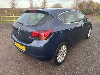 Used Vauxhall Astra 2011 for sale - 76791339: Photo
