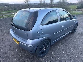 Used Vauxhall Corsa 2005 for sale - 77431689: Photo