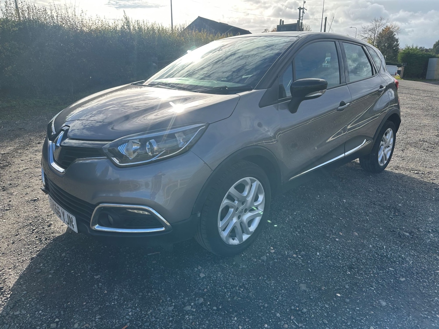 Used Renault Captur 2016 for sale - 76383224: Photo 1