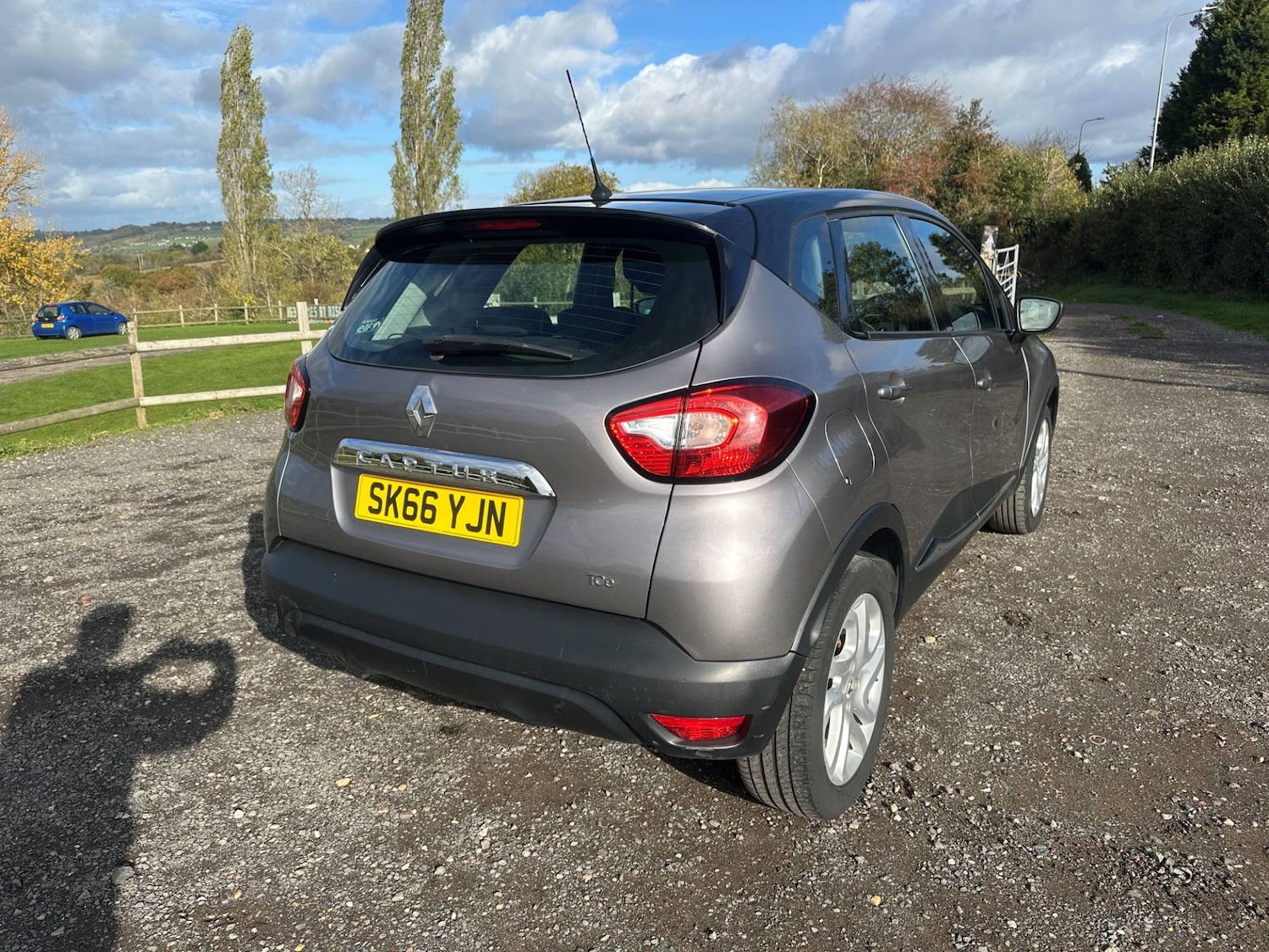 Used Renault Captur 2016 for sale - 76383224: Photo 3