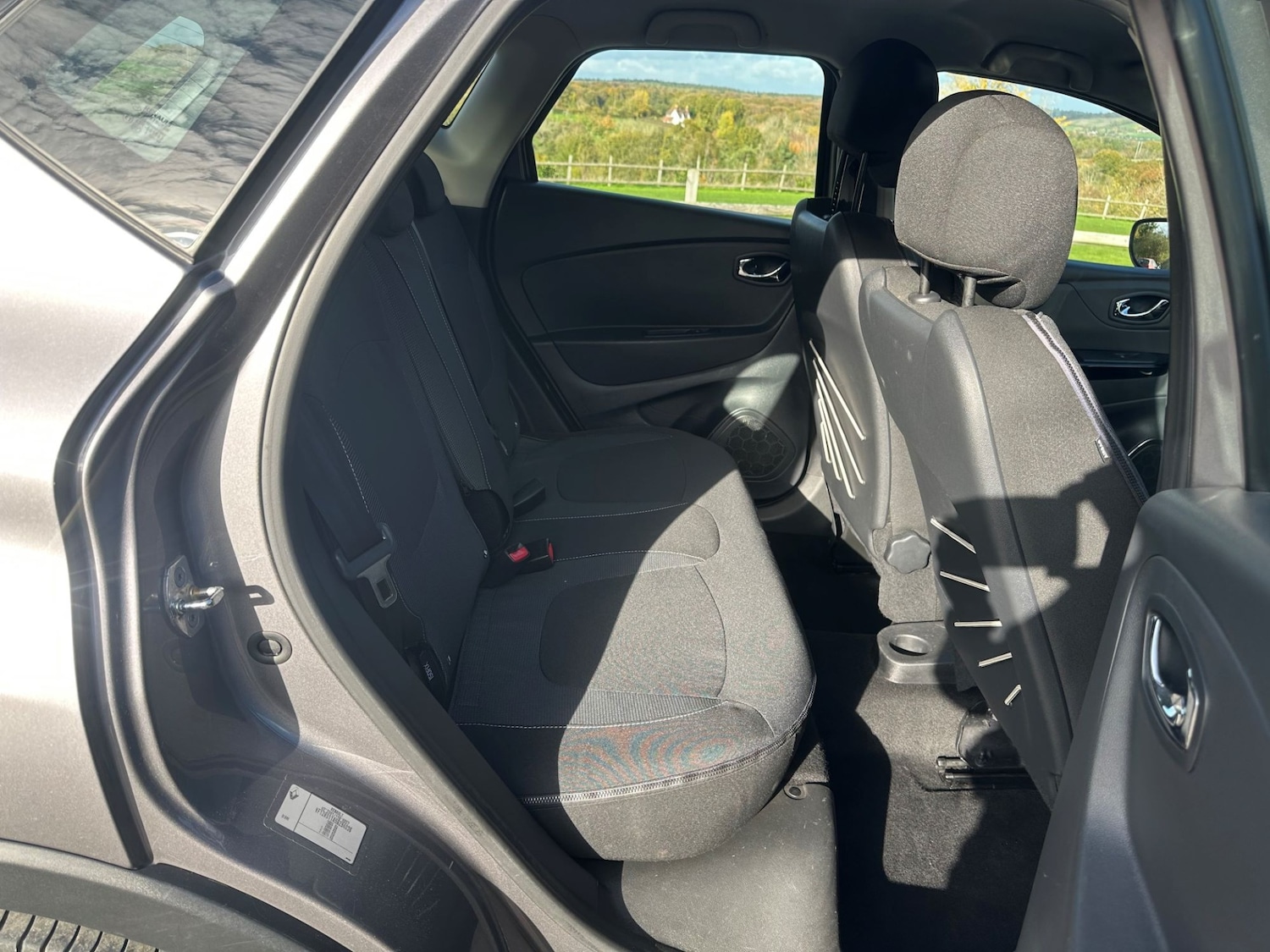 Used Renault Captur 2016 for sale - 76383224: Photo 7