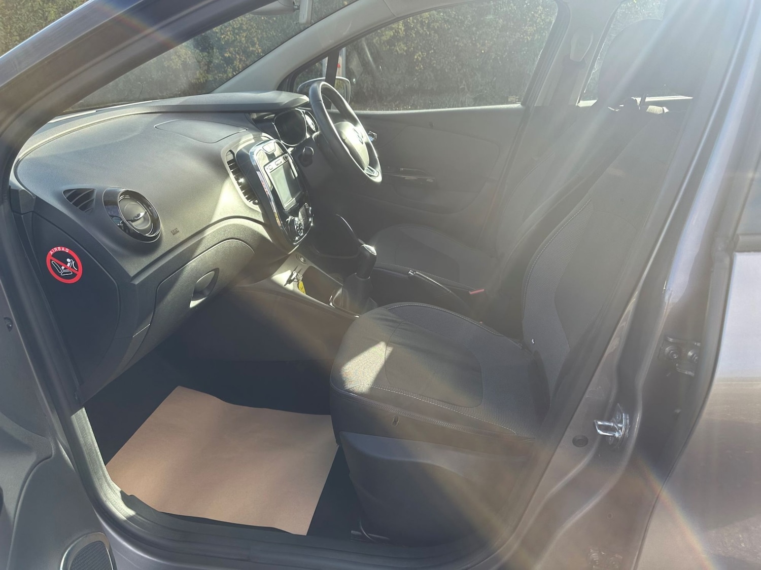 Used Renault Captur 2016 for sale - 76383224: Photo 8