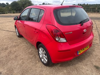 Used Hyundai i20 2014 for sale - 79583782: Photo